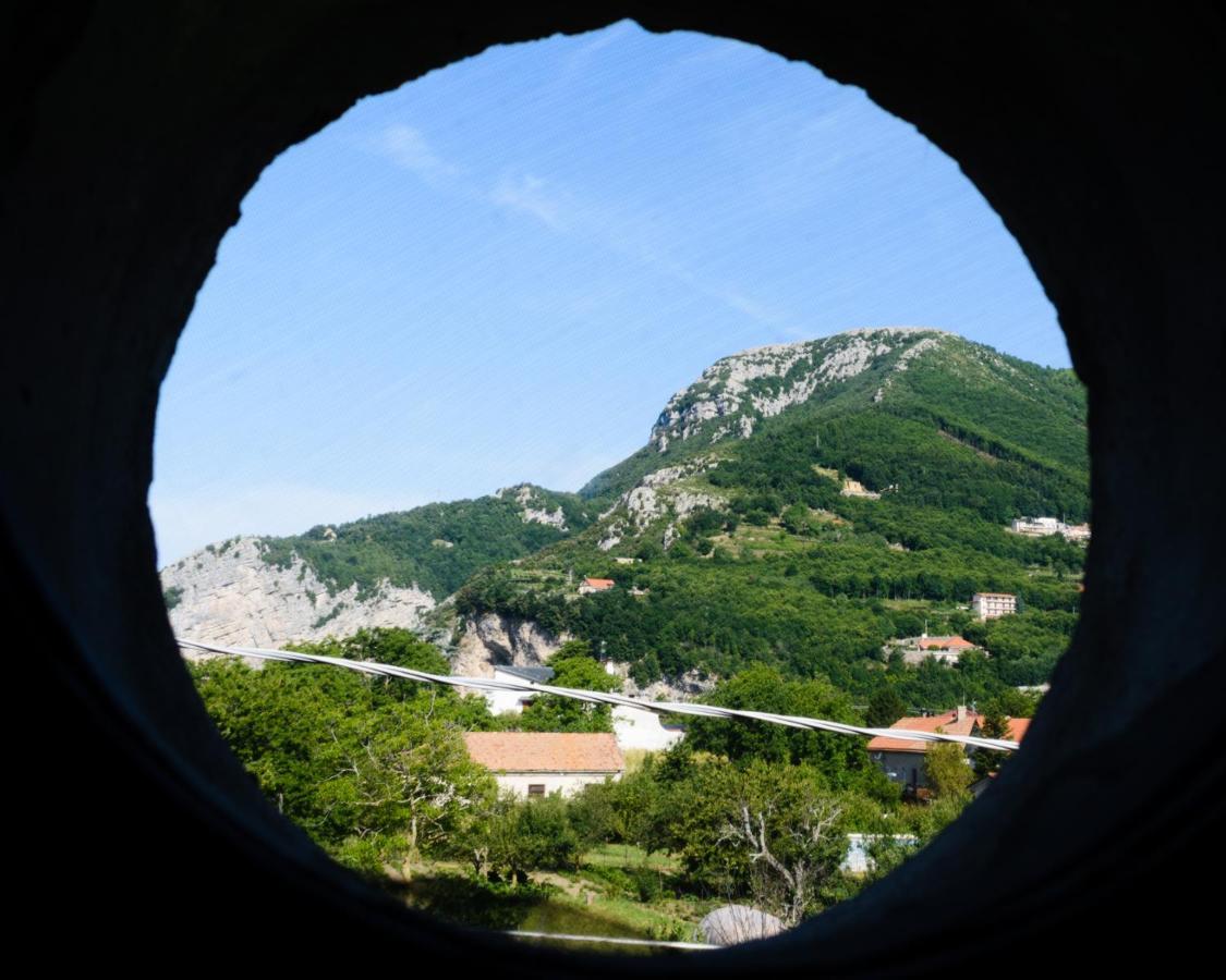 アジェーロラ Agriturismo Sentiero Dei Saporiゲストハウス エクステリア 写真