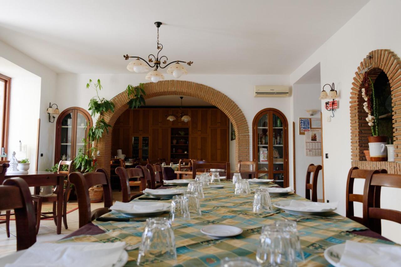 アジェーロラ Agriturismo Sentiero Dei Saporiゲストハウス エクステリア 写真