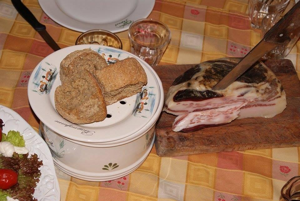 アジェーロラ Agriturismo Sentiero Dei Saporiゲストハウス エクステリア 写真